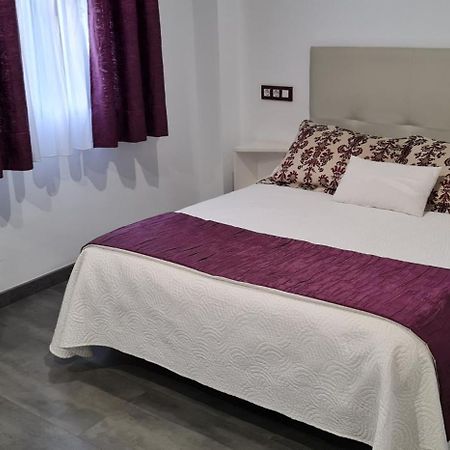Hostal Oleo Auto Check-In Сантандер Екстериор снимка
