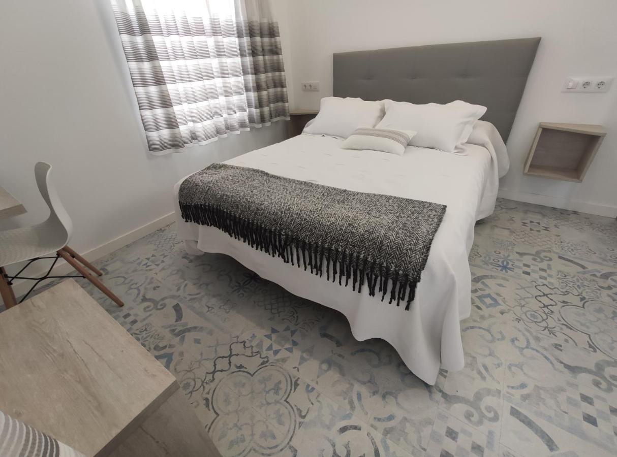 Hostal Oleo Auto Check-In Сантандер Екстериор снимка